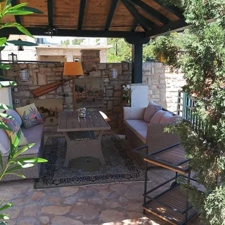 Indira Apartamento *